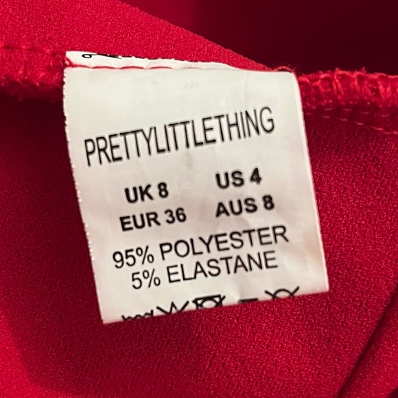 PrettyLittleThing Red Ruffle Crop Top - Picture 5 of 5